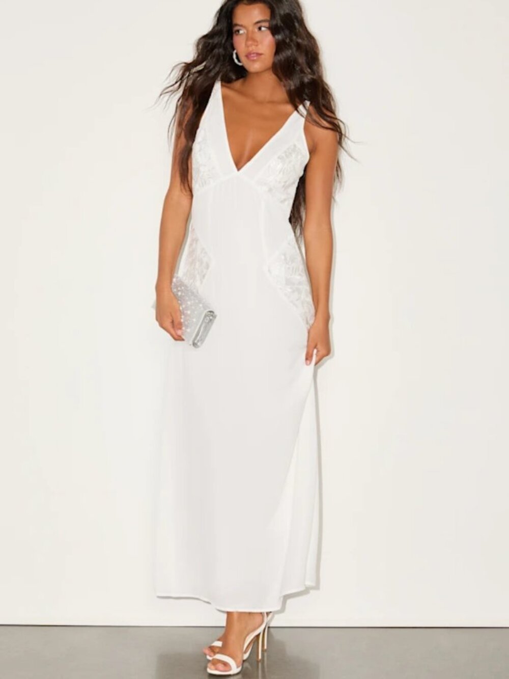 Lulus Julissa White Embroidered Tie Back Chiffon Maxi Dress Small New With Tags